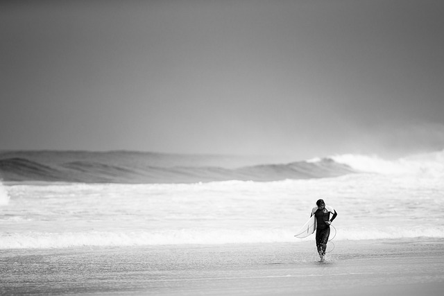 surfing